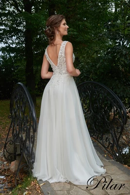 Suknia ślubna BASTINA